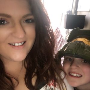 Meet your Posher, Kara